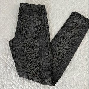 New! Women skinny jeans . Snake style